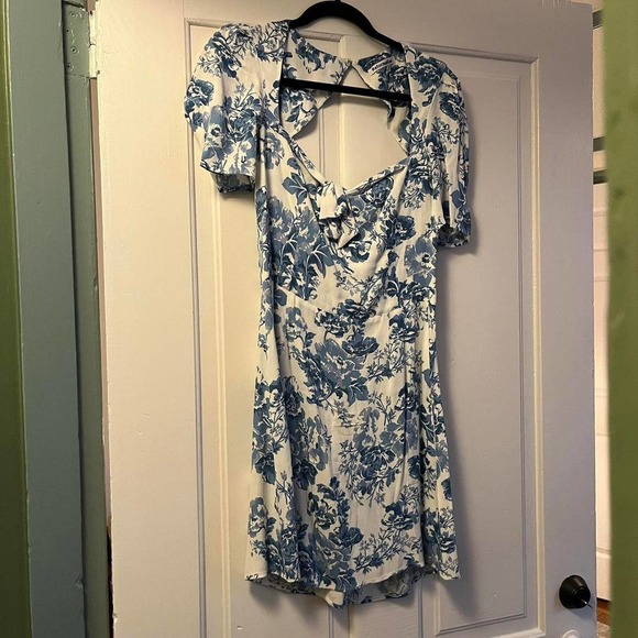 Reformation grant dress in olympia - Picture 4 of 4